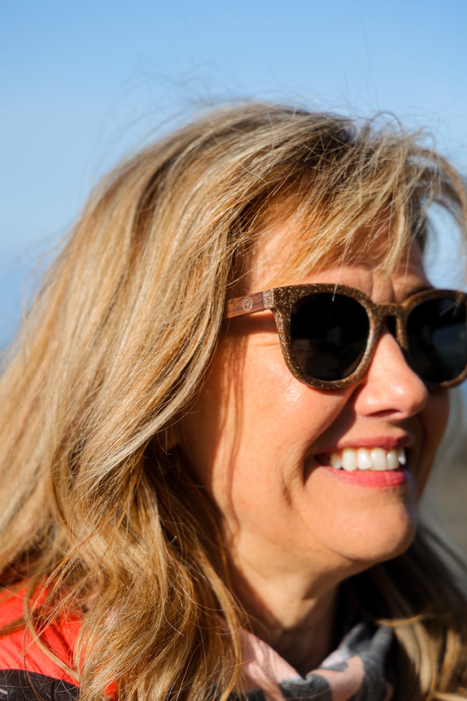 Made with sustainable speckled charcoal wheat straw or coffee residue frame and walnut wood temples, these stylish shades are lightweight, comfortable and eco-friendly with their plastic alternative materials. Fitted with UV400 polarised lenses in a smoke black colour and subtle logo is engraved on the temples. Sunglasses come with a padded pouch and microfibre cleaning cloth. 